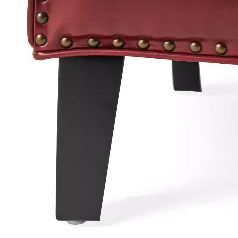 Poltrona Hawthorne Contemporary imbottita con borchie