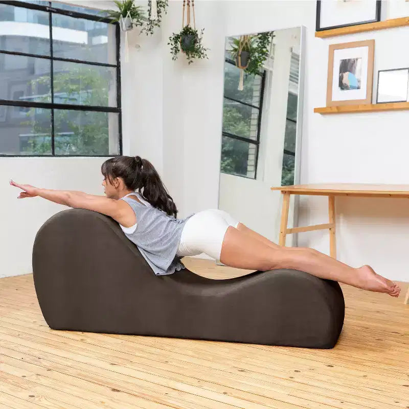 Avana Chaise Longue Elegante per Yoga - Prodotto negli USA - Ottima per Stretching, Rilassamento, Esercizi e Altro, 60P x 18L x 26A pollici, Grigio Chiaro