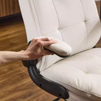 Fauteuil de bureau pivotant noir en cuir imitation chat avec points de tirage, dossier dissimulable et clous