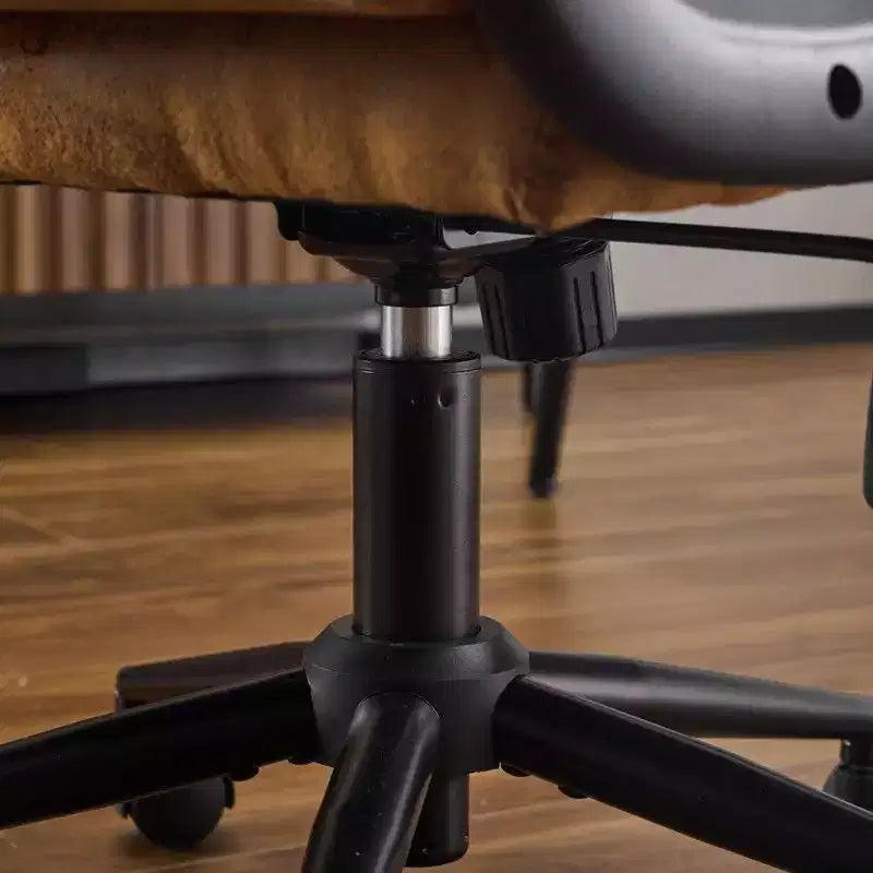 Fauteuil de bureau pivotant noir en cuir imitation chat avec points de tirage, dossier dissimulable et clous