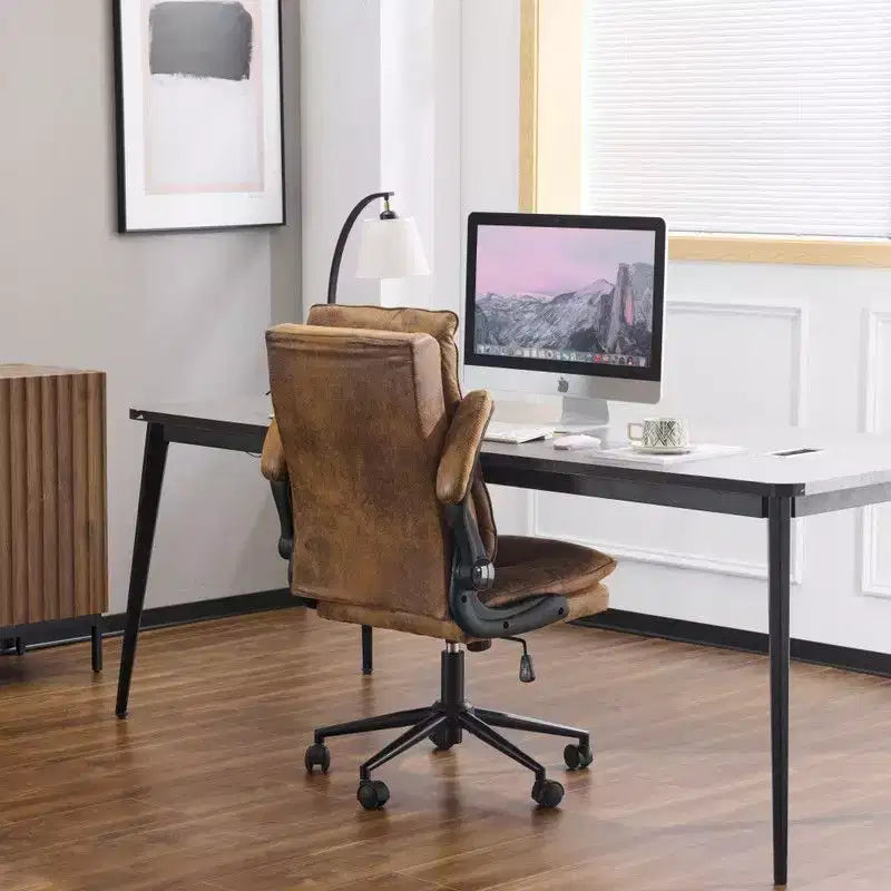 Fauteuil de bureau pivotant noir en cuir imitation chat avec points de tirage, dossier dissimulable et clous
