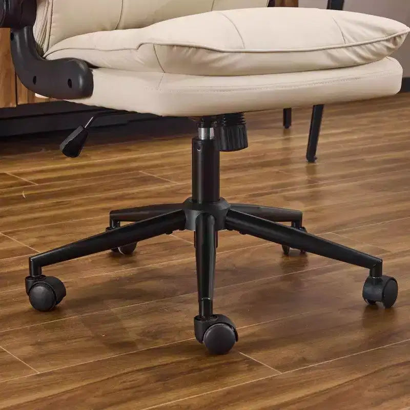 Fauteuil de bureau pivotant noir en cuir imitation chat avec points de tirage, dossier dissimulable et clous
