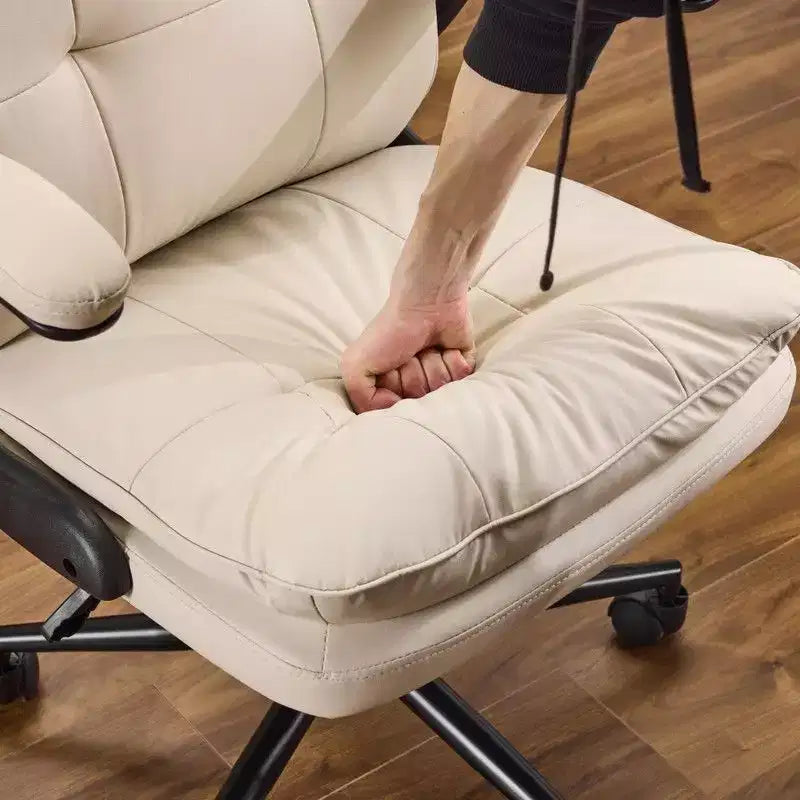 Fauteuil de bureau pivotant noir en cuir imitation chat avec points de tirage, dossier dissimulable et clous
