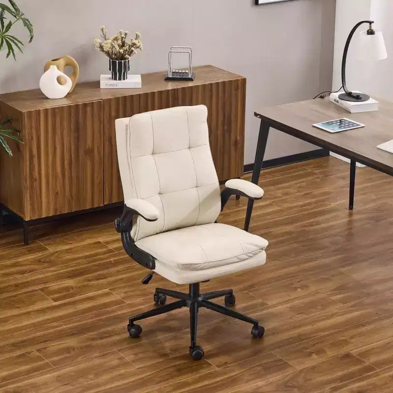Fauteuil de bureau pivotant noir en cuir imitation chat avec points de tirage, dossier dissimulable et clous