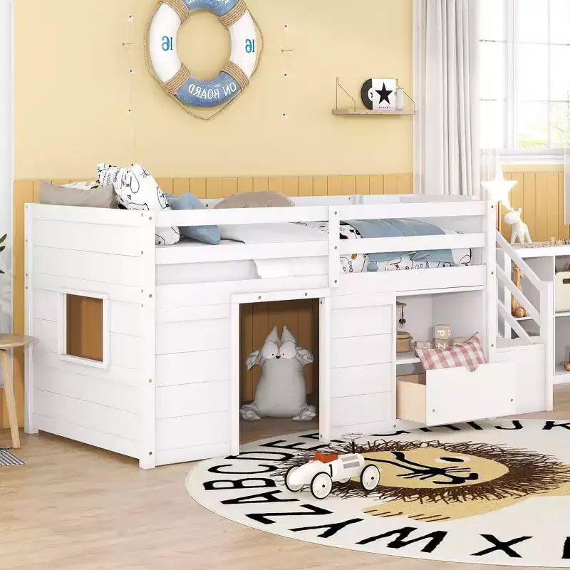 Letto a soppalco singolo Okak in legno massiccio con scale e vani portaoggetti, letti a castello a basso profilo singoli con cassetti e ripiani, letti a soppalco multifunzionali per bambini e ragazzi