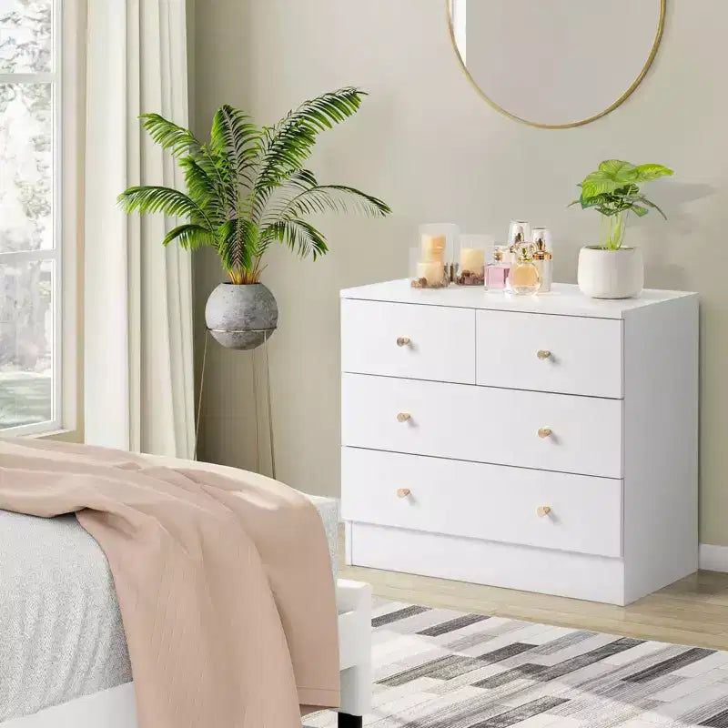 Commode de chambre Karl Home blanche à 4 tiroirs en panneaux de particules, 66 cm de largeur