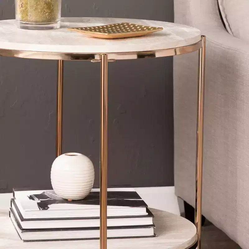 Table d'appoint ronde en fausse pierre Silas - Champagne - SEI