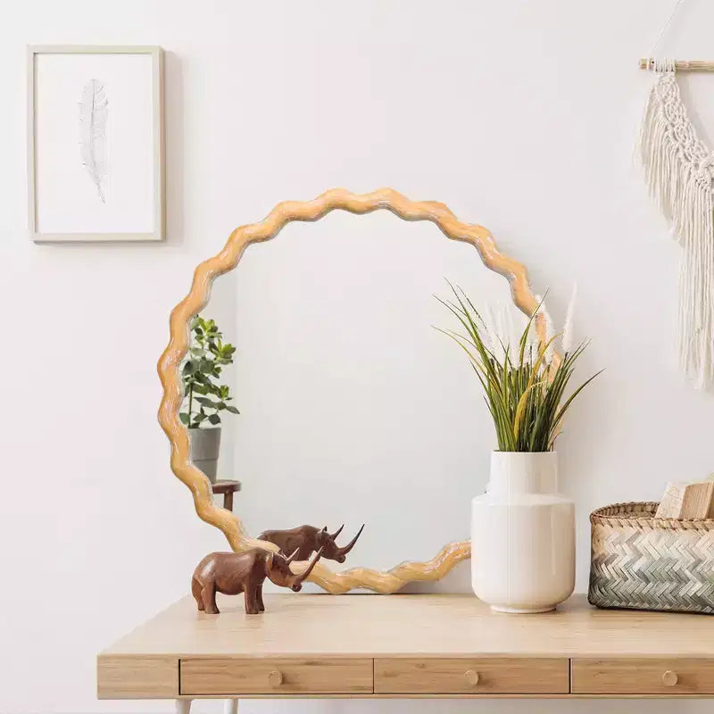 Specchio da parete rotondo MAYEERTY 27.5 in legno, con bordo ondulato sbiancato, specchio decorativo per bagno, vanità, camera da letto, soggiorno