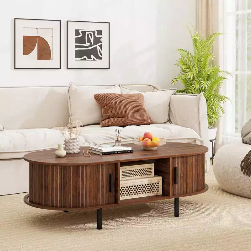 Table basse Costway 48 avec portes coulissantes cannelées et compartiment ouvert de style scandinave