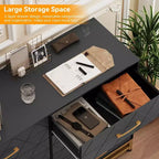 Cassettiera Nera in MDF+PB+Ferro, 8 Cassetti Grandi, Pannello con Motivo Triangolare, Antipolvere e Resistente all'Usura, Adatta a Diversi Scenari