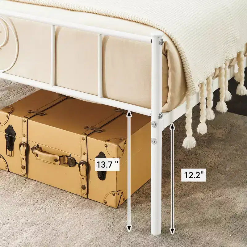 Struttura letto in metallo con testiera e pediera, spazio contenitore da 30 cm - Supporto a doghe in acciaio resistente, silenzioso e facile da montare