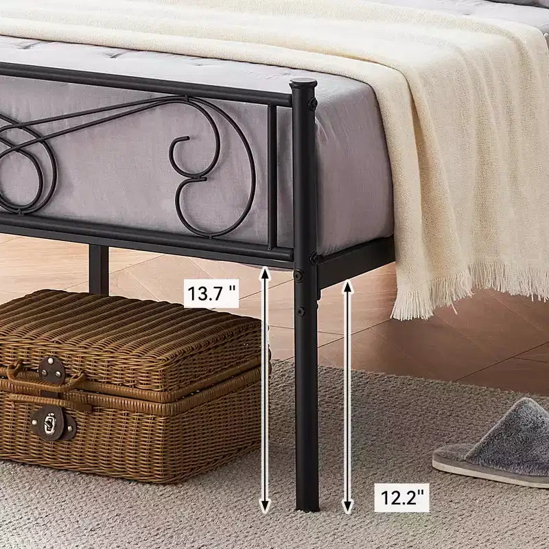 Struttura letto in metallo con testiera e pediera, spazio contenitore da 30 cm - Supporto a doghe in acciaio resistente, silenzioso e facile da montare