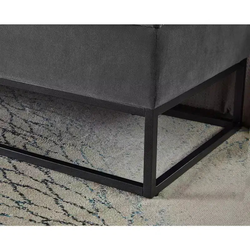 Okak 58.6 Panca contenitore in velluto con bottoni capitonné, base in metallo imbottita, poggiapiedi, sgabello, panca da letto per ingresso e camera da letto