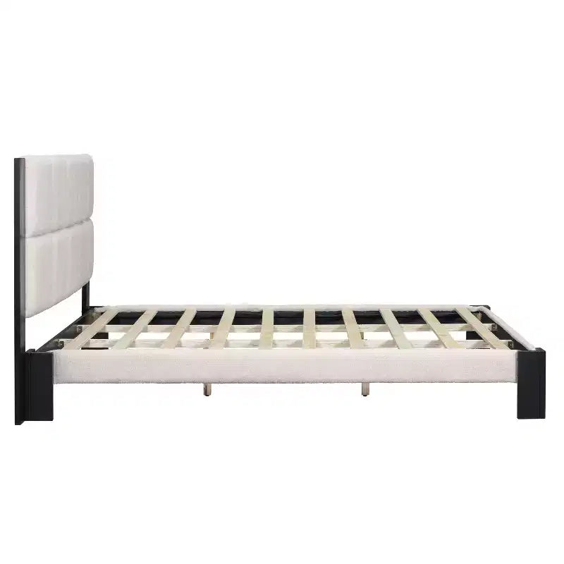 Letto imbottito in bouclé trapuntato quadrato contemporaneo Selene di Christopher Knight Home