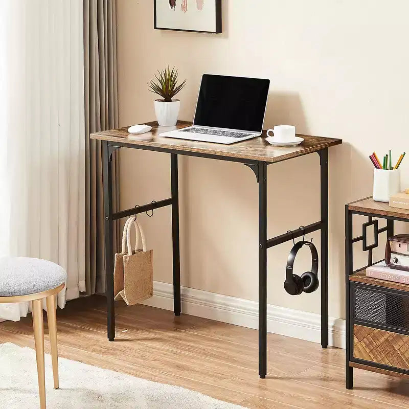 VECELO Petit bureau informatique 81/109 cm, bureau d'écriture avec crochets, bureau de travail avec pieds réglables pour petits espaces, marron