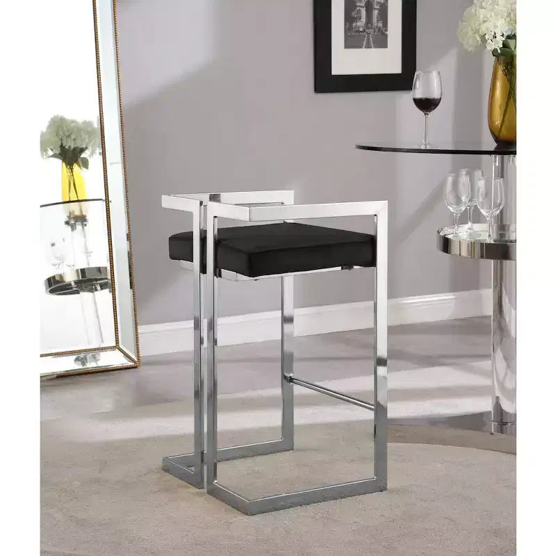 Meridian Furniture, Sgabello Ezra in velluto nero, set da 2