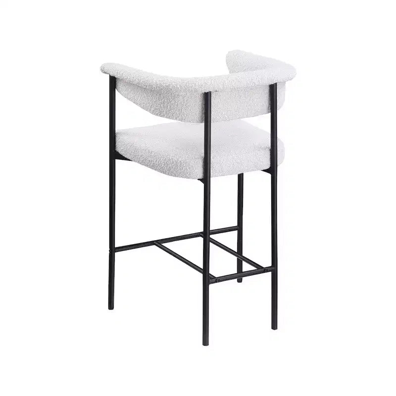 Meridian Furniture, Sgabello da bancone in tessuto bouclé color crema Malin, set da 2
