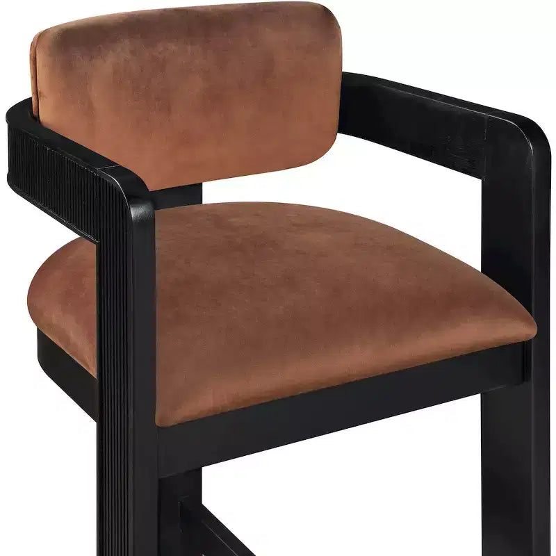 Meridian Furniture, Sgabello Sacha in Velluto Cognac