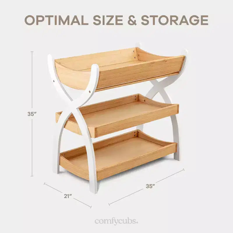 Fasciatoio Comfy Cubs – Robusta struttura in legno, look intramontabile con due ripiani aperti per gli accessori essenziali del neonato