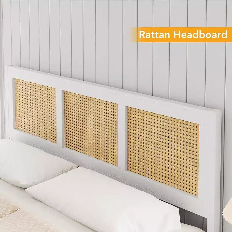 Letto Matrimoniale in Rattan con Testiera, Piattaforma Bianca/Naturale con Doghe in Metallo, Spazio Contenitivo di 14 Pollici, Non Richiede Rete a Molle