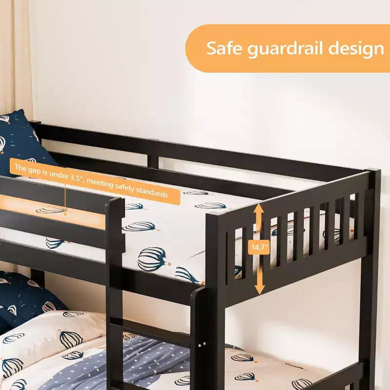 JOYMOR Letto a castello basso in legno massello per bambini/ragazzi, struttura letto a castello con spondine e scaletta per bambini e bambine, nessuna molla necessaria (nero)