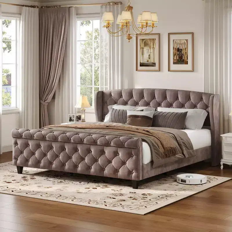 Lit traîneau rembourré Christopher Knight Home Boyle avec tête de lit à oreilles et pied de lit en volute
