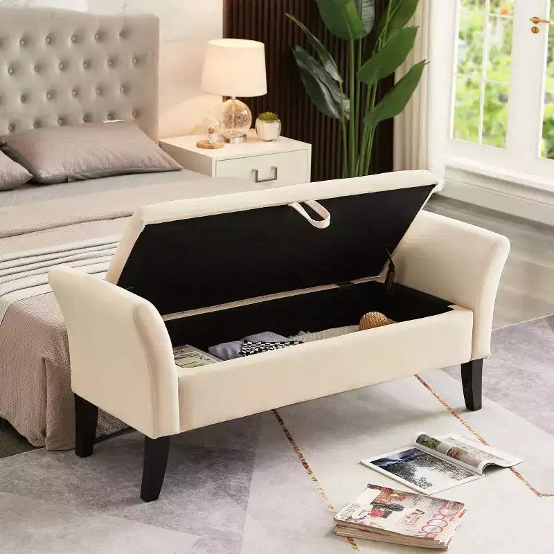 Banc de rangement en velours Okak 51,5 avec accoudoirs et pieds en bois, bout de lit avec assise rembourrée, pouf de rangement pour la maison