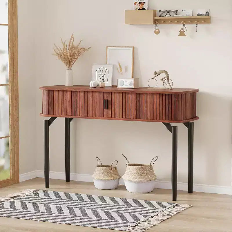 COZONY Console cannelée avec rangement, Table de canapé en bois avec porte coulissante pour salon, couloir