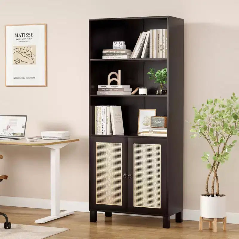 TUYOHW Grande bibliothèque avec portes en rotin, meuble de rangement autoportant à 5 étagères, étagère pour salon, chambre, bureau à domicile
