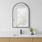HomeRoots 35 Specchio decorativo con cornice ad arco in metallo nero