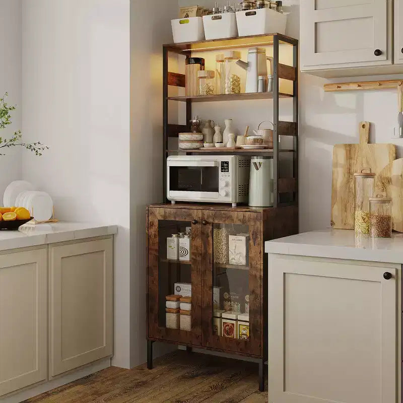 66.9 Mobiletto da cucina con presa di corrente, Armadietto dispensa con luci a LED, Carrello bar con anta in vetro per sala da pranzo, soggiorno