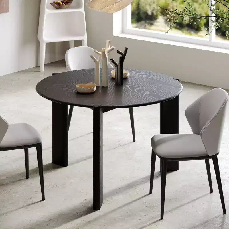 Tavolo da pranzo rustico in legno massello con piano rotondo effetto legno e base a croce per sale da pranzo moderne e riunioni di famiglia
