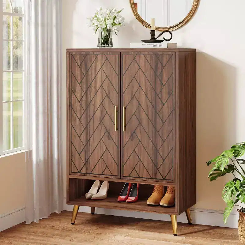 Scarpiera a 6 Ripiani con Ante per 24 Paia, Mobile Contenitore in Legno con Ripiani Regolabili e Gambe Dorate per Soggiorno, Camera da Letto, Noce