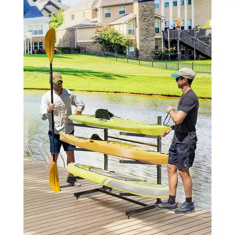Porta Kayak Rinforzato per 3 Kayak, Porta Kayak Autoportante a 3 Strati con Ruote e Cinghie per Appendere