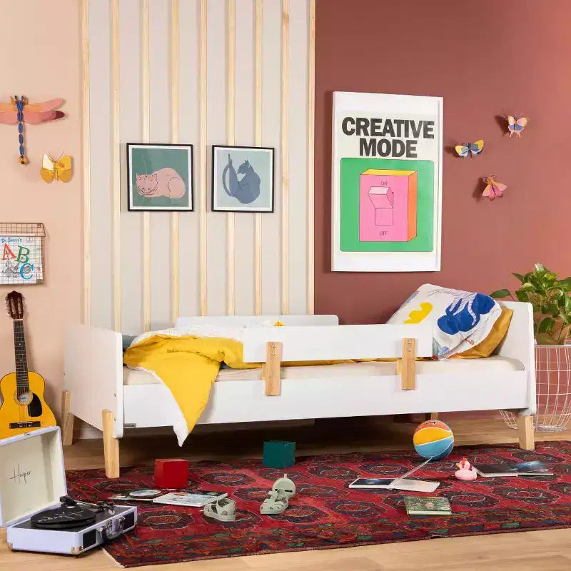 Divertente lettino singolo con spondine di sicurezza per bambini