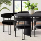 Set tavolo da pranzo allungabile da 47-83" per 8 persone, tavolo nero e 8 poltrone in velluto con eleganti gambe in metallo, ideale per riunioni