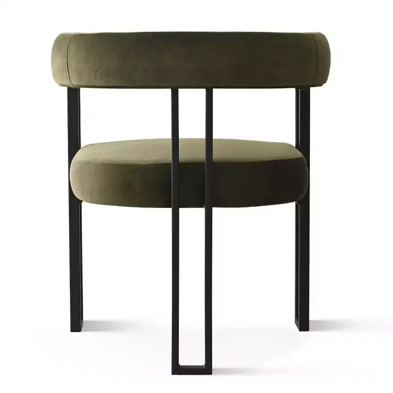 Set tavolo da pranzo allungabile da 47-83" per 8 persone, tavolo nero e 8 poltrone in velluto con eleganti gambe in metallo, ideale per riunioni