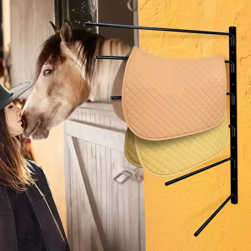 VEVOR Porte-selle mural, 78,5 x 76 x 14 cm, porte-selle pivotant, support de selle de cheval à six niveaux, porte-selle et couverture de cheval peu encombrant, noir
