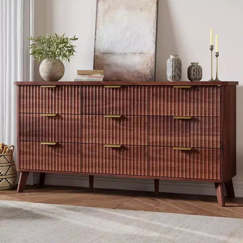 Cassettiera a 9 cassetti per camera da letto, cassettiere larghe 154 cm con profilo curvo, cassetti in legno scanalato, cassettiera moderna per soggiorno