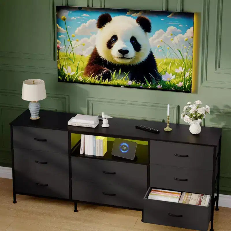 Meuble TV de 63 po avec 8 tiroirs en tissu, cadre en acier pour téléviseurs jusqu'à 75 po, commode de rangement pour le salon ou la chambre à coucher