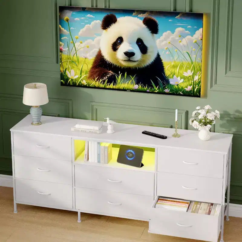 Meuble TV de 63 po avec 8 tiroirs en tissu, cadre en acier pour téléviseurs jusqu'à 75 po, commode de rangement pour le salon ou la chambre à coucher