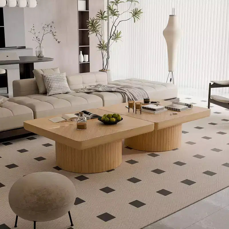 Tavolino quadrato da salotto, piano impiallacciato in legno con motivo a parquet, legno naturale
