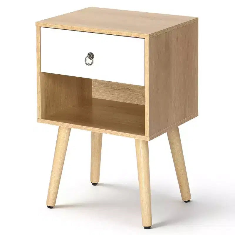 Comodino Karl Home, 38,1 cm, bianco e rovere, truciolare P2 e gambe solide, melamina opaca, maniglia ad anello, 1 cassetto