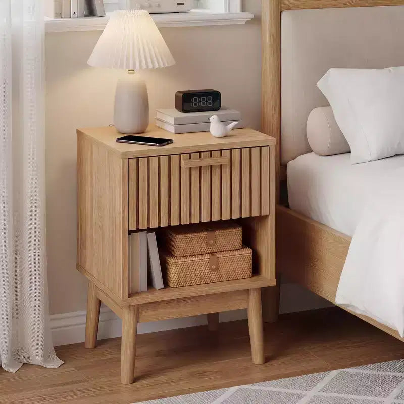 Set di 2 comodini Boho con cassetto a righe e ripiano aperto, tavolino da letto compatto in legno, tavolino laterale salvaspazio per camera da letto e soggiorno