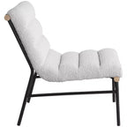 Sedia Meridian Furniture Burke in tessuto bouclé crema