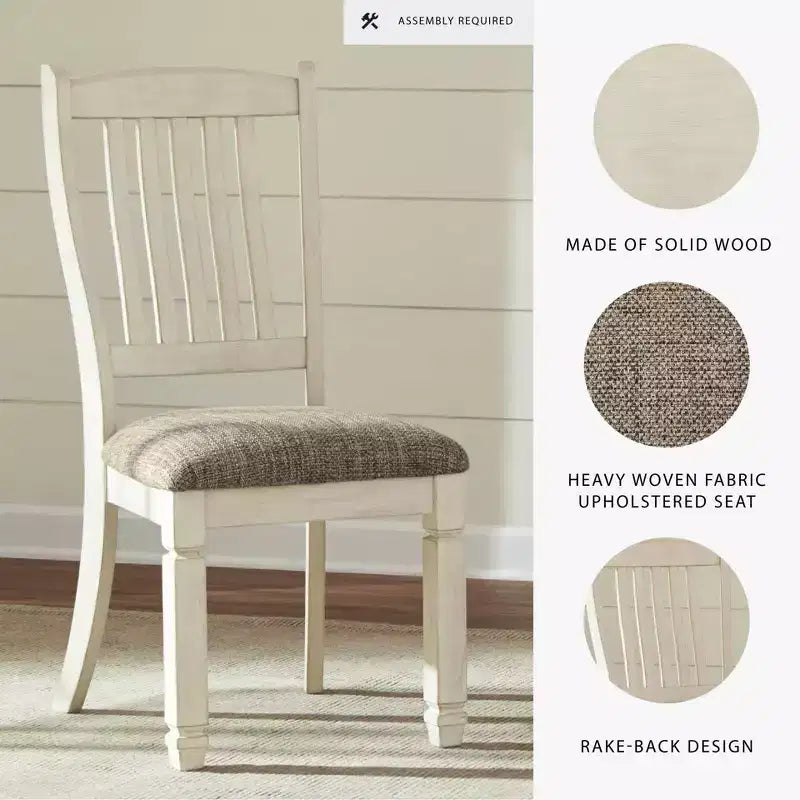 Lot de 2 chaises de salle à manger rembourrées Bolanburg blanc antique – Signature Design by Ashley : dossier à barreaux, finition chêne texturé