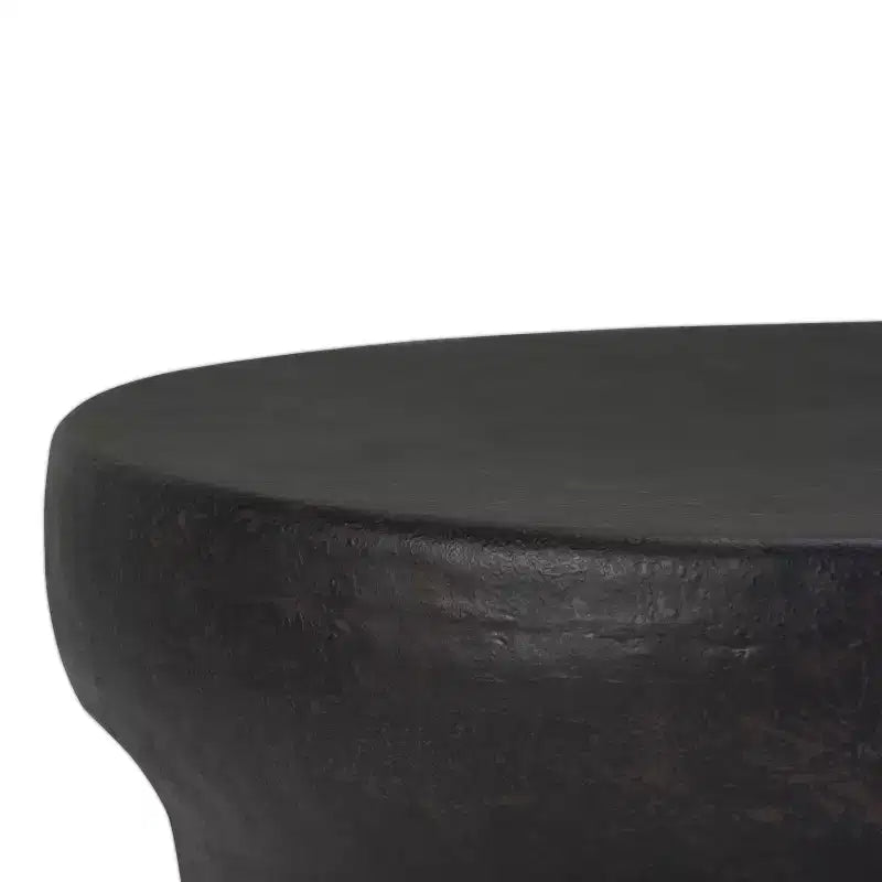 Tavolino da caffè in metallo Beaton da 33" bronzo rustico - WyndenHall: Rotondo, design industriale moderno, vano portaoggetti, verniciato a polvere