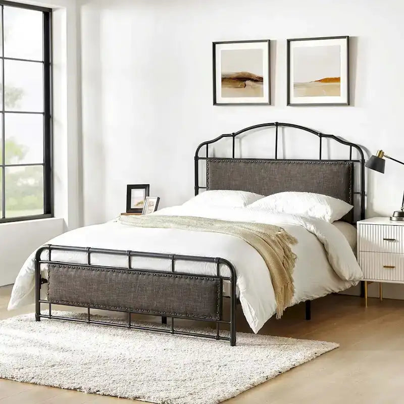 Eufemia Industrial 62 - Telaio letto in metallo con testiera alta di HULALA HOME